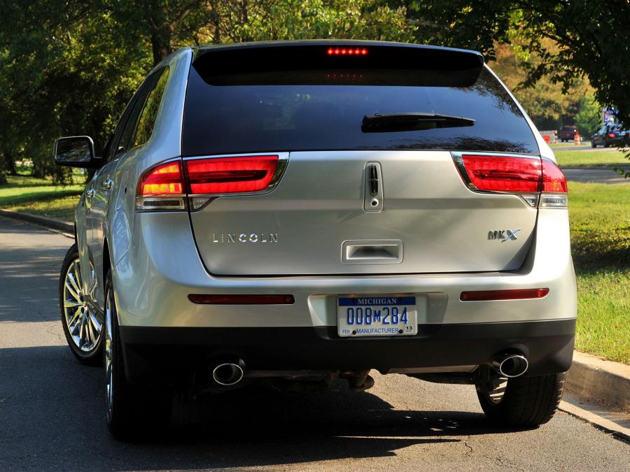  Lincoln MKX 2010 года  (фото 8 из 15)